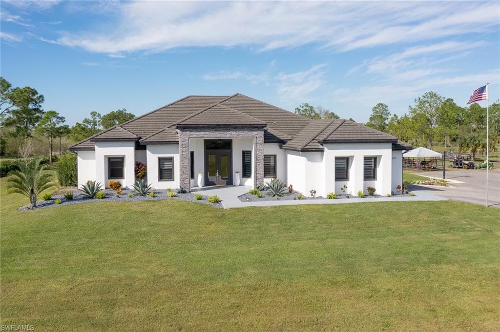 2087 Desoto BLVD N NAPLES, FL 34120