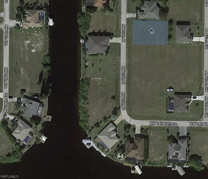 1008 36th PL CAPE CORAL, FL 33993