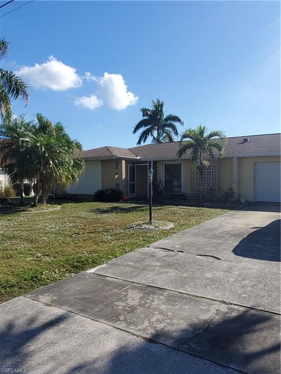 1720 Savona PKY CAPE CORAL, FL 33904