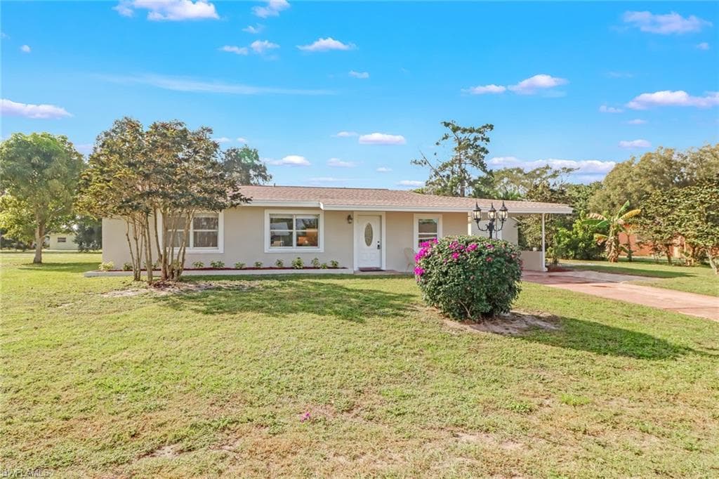 107 Oleander RD LEHIGH ACRES, FL 33936