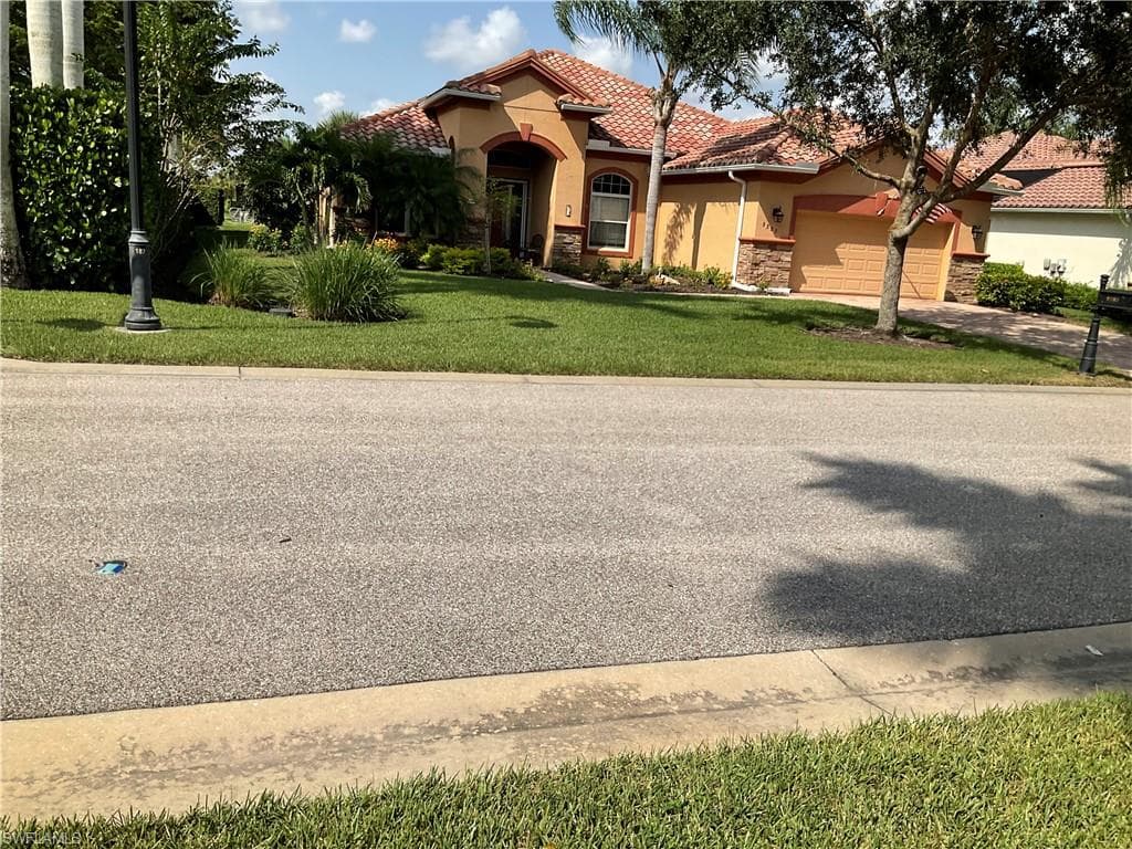 9383 Copper Rock CT NAPLES, FL 34120