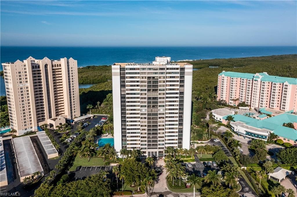 5601 Turtle Bay DR 302 NAPLES, FL 34108