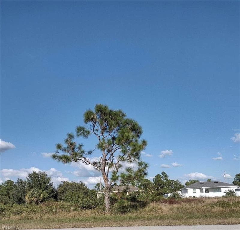 841 Nimitz BLVD LEHIGH ACRES, FL 33974