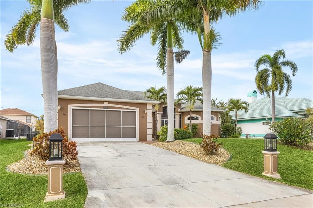 2132 SW 11th CT CAPE CORAL, FL 33991