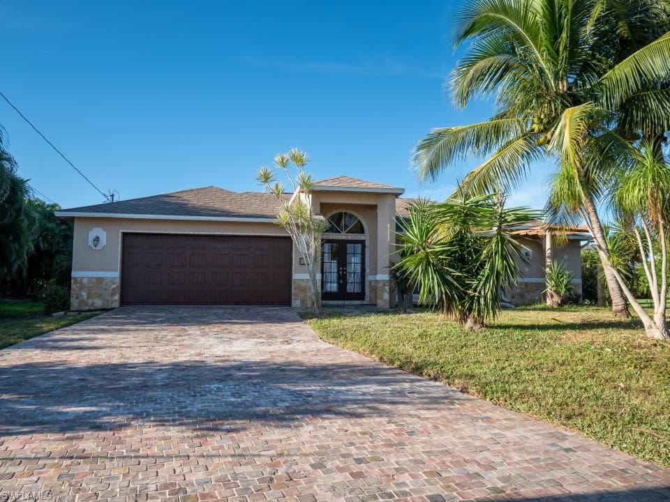 2138 50th LN CAPE CORAL, FL 33914