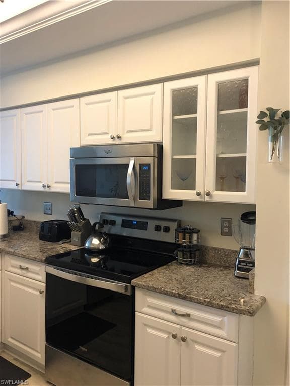 8540 Naples Heritage DR 8-812 NAPLES, FL 34112