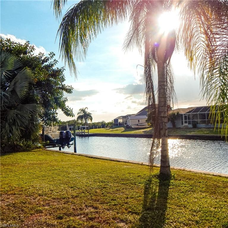 18610 Ayrshire CIR PORT CHARLOTTE, FL 33948