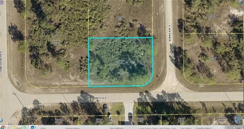 852 Burns AVE S LEHIGH ACRES, FL 33974