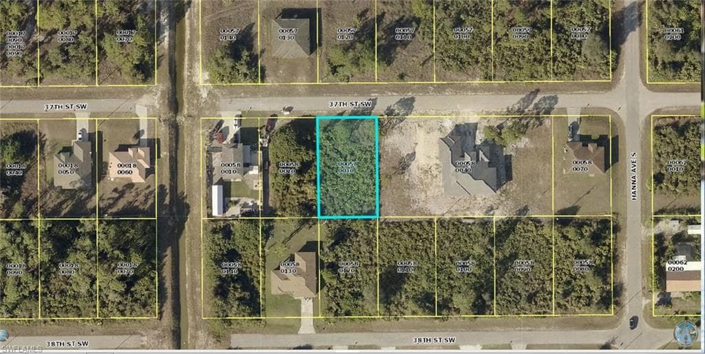 2909 37th ST SW LEHIGH ACRES, FL 33976