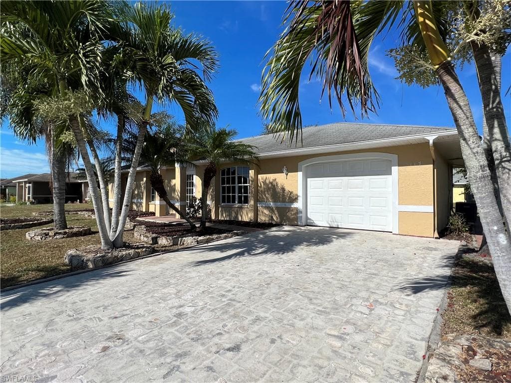 117 SE 12th ST CAPE CORAL, FL 33990