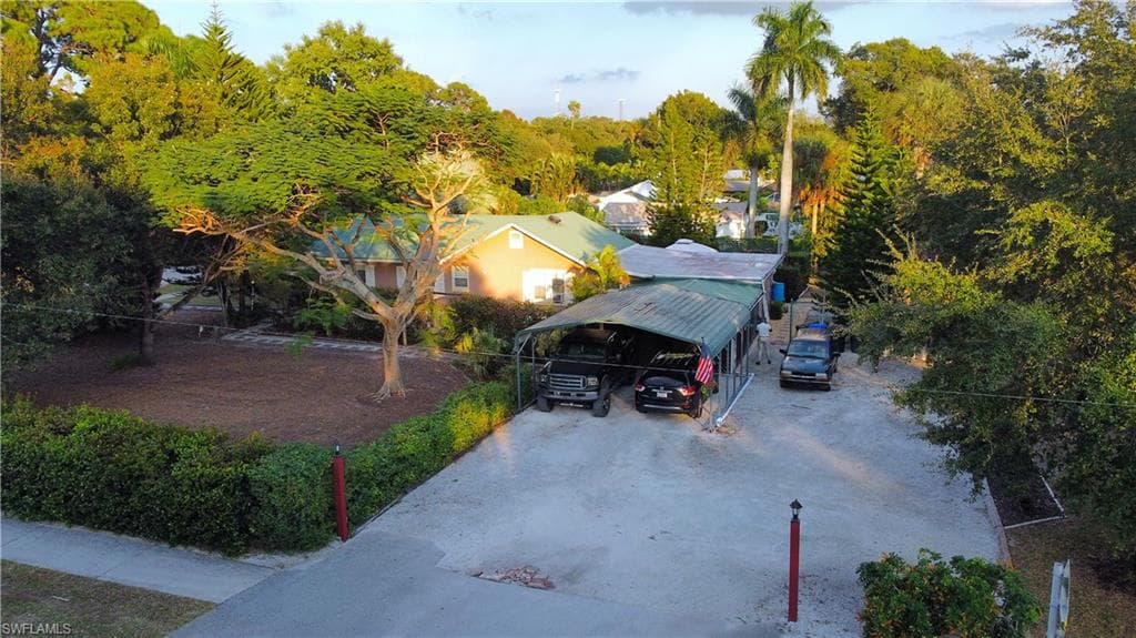 2208 Jeffcott ST FORT MYERS, FL 33901