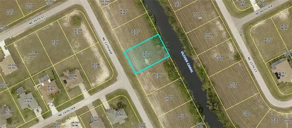 3919 NE 12th AVE CAPE CORAL, FL 33909