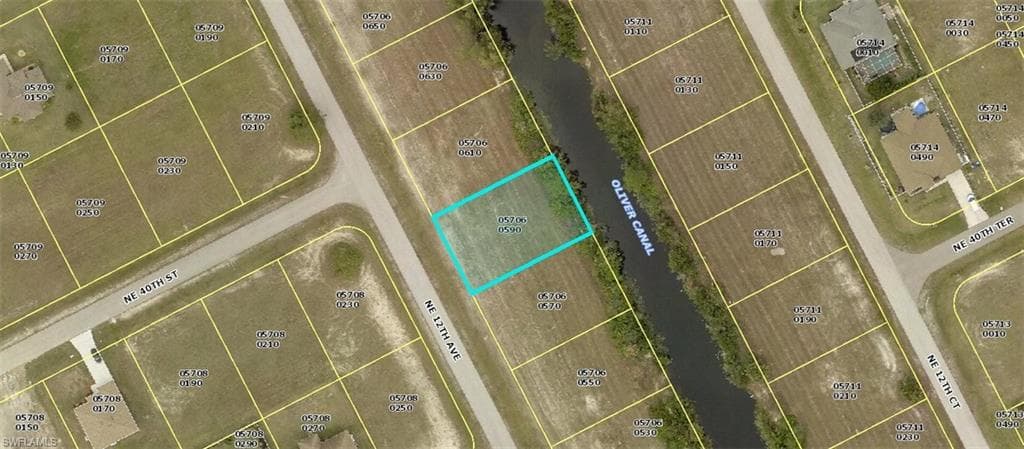 3927 NE 12th AVE CAPE CORAL, FL 33909