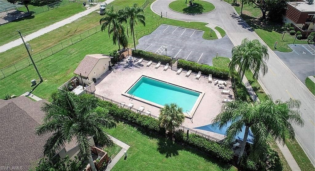 5205 Cedarbend DR 4 FORT MYERS, FL 33919