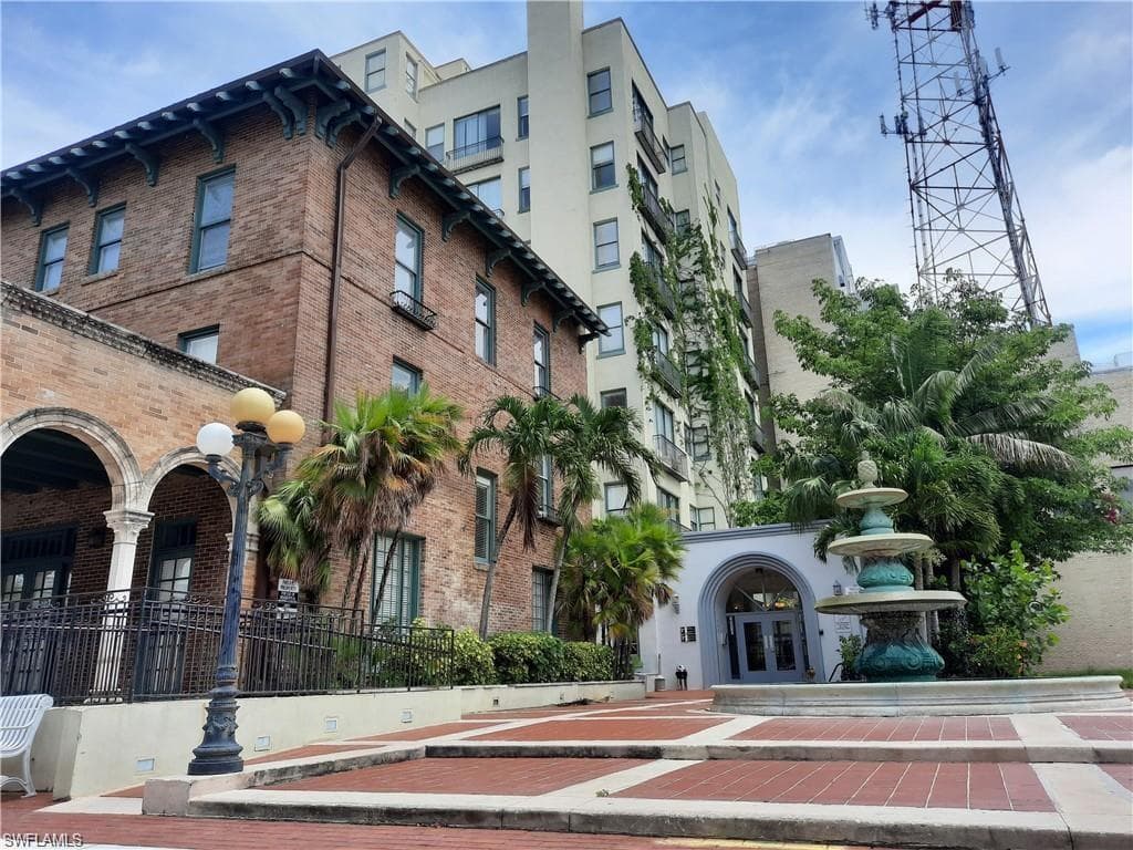 2310 First ST 401 FORT MYERS, FL 33901
