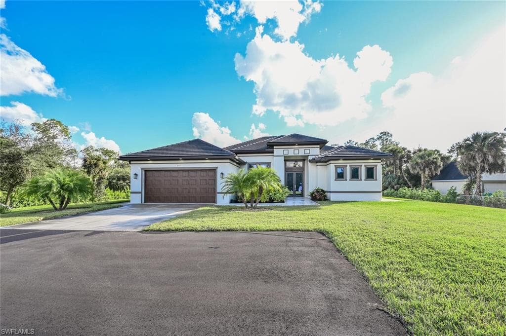 202 Golden Gate BLVD W NAPLES, FL 34120