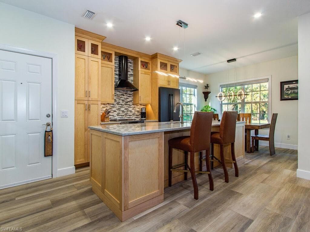 5632 Whisperwood BLVD 1601 NAPLES, FL 34110