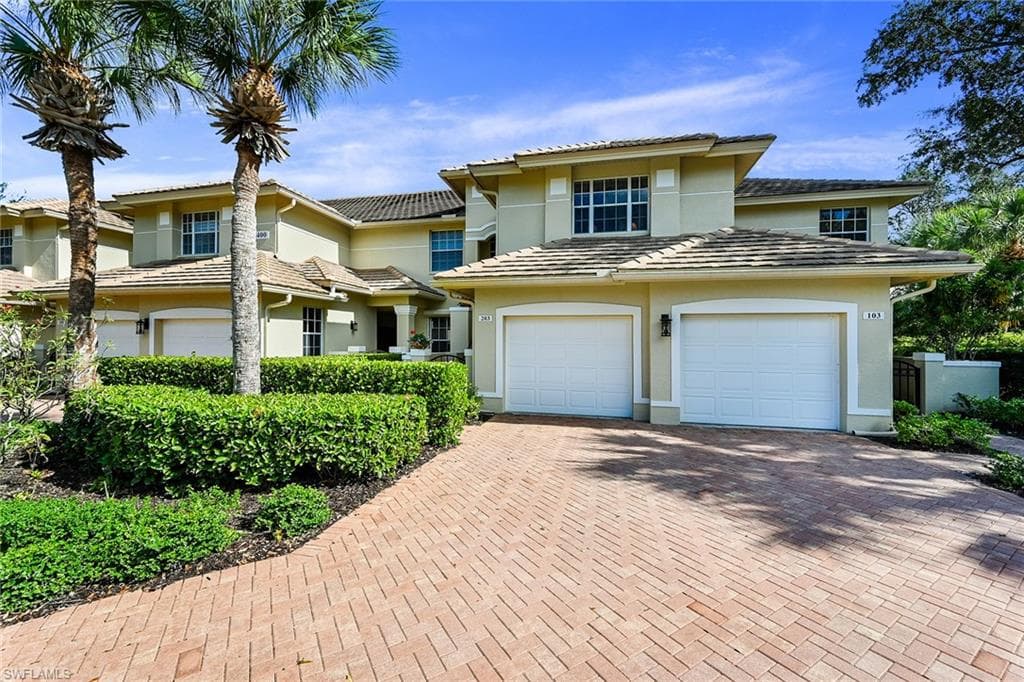24400 Reserve CT 203 BONITA SPRINGS, FL 34134