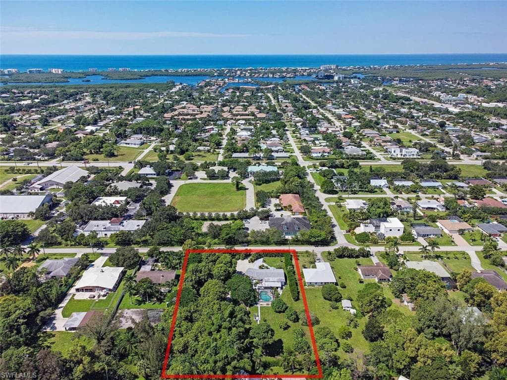 28285 Mango DR BONITA SPRINGS, FL 34134