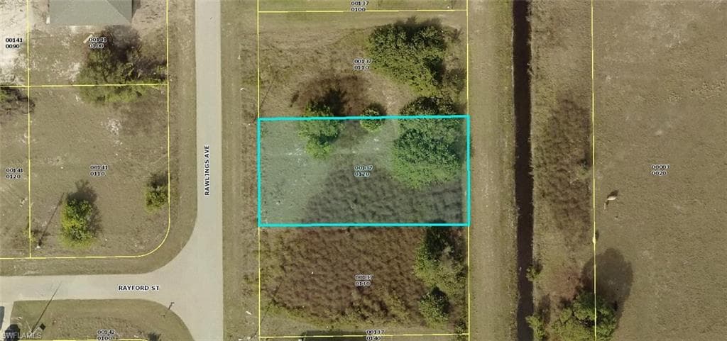 2540 Meadow RD LEHIGH ACRES, FL 33974