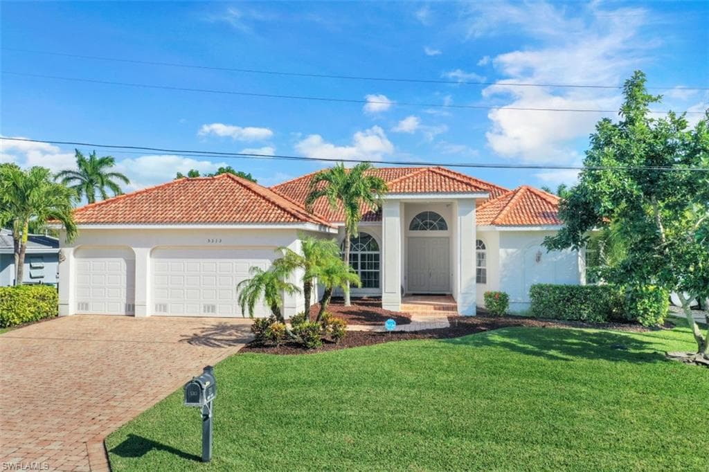 5313 Cortez CT CAPE CORAL, FL 33904