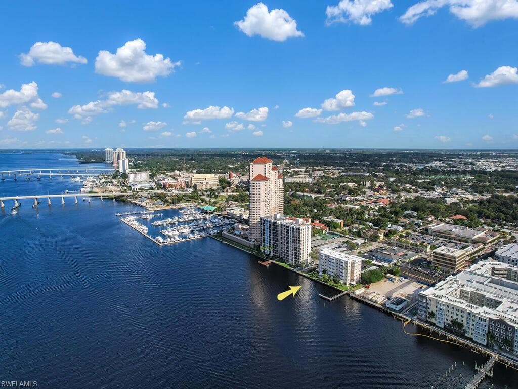 1900 Clifford ST 707 FORT MYERS, FL 33901
