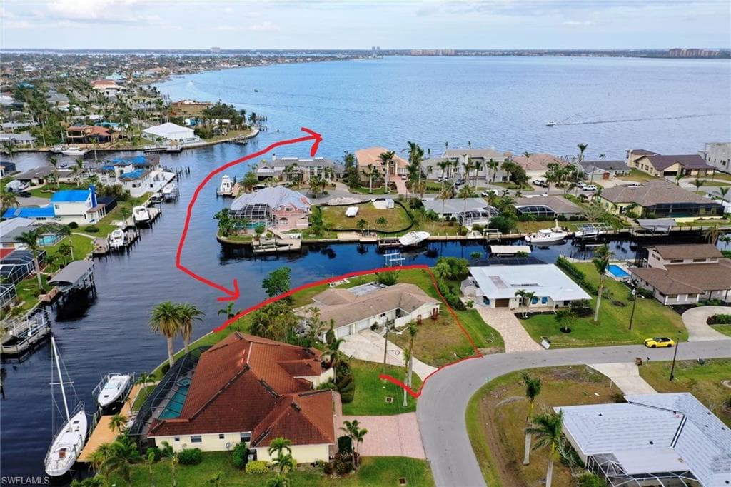 101 SW 58th TER CAPE CORAL, FL 33914