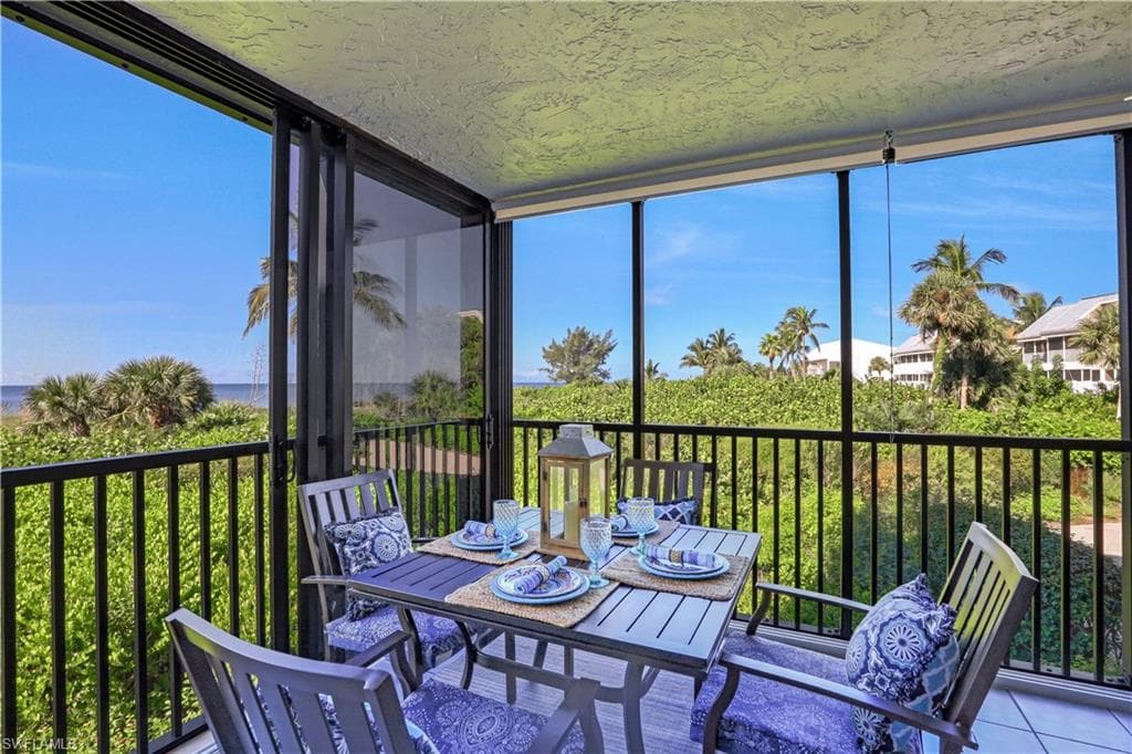2929 W Gulf DR 106 SANIBEL, FL 33957