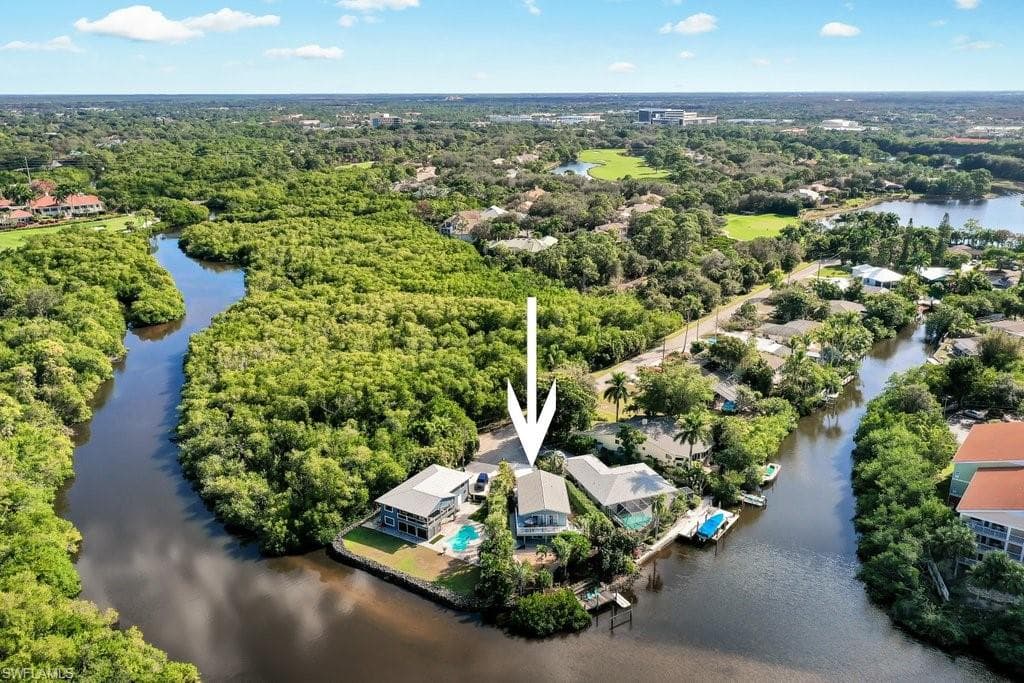 193 Cocohatchee ST NAPLES, FL 34110