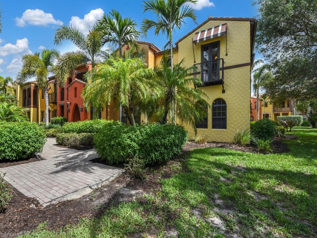 9146 Chula Vista ST 12906 NAPLES, FL 34113