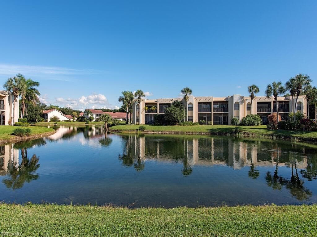 3322 Olympic DR 214 NAPLES, FL 34105