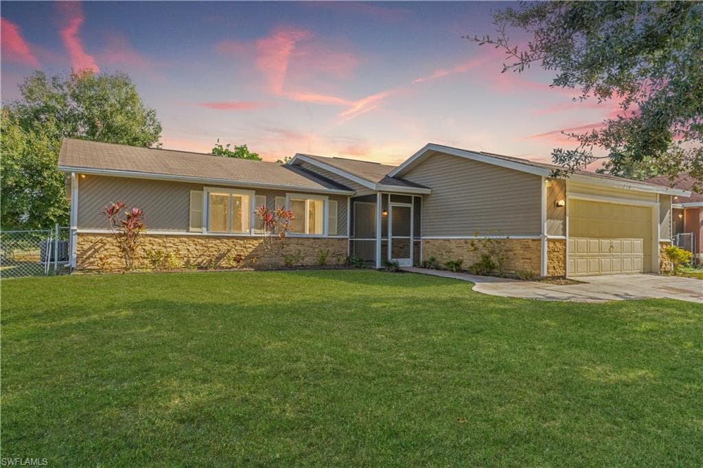 210 Harry AVE N LEHIGH ACRES, FL 33971