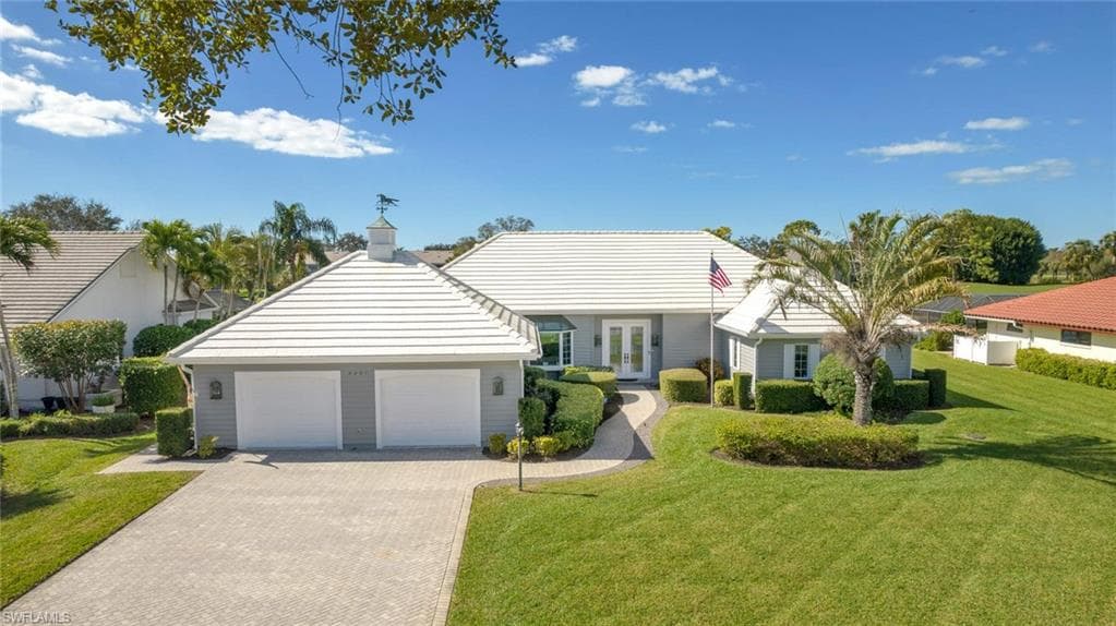2221 Regal WAY NAPLES, FL 34110