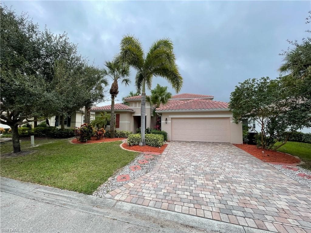 12041 Ledgewood CIR FORT MYERS, FL 33913
