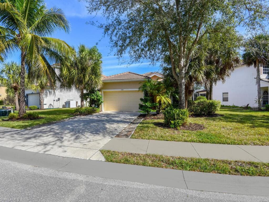 2583 Keystone Lake DR CAPE CORAL, FL 33909