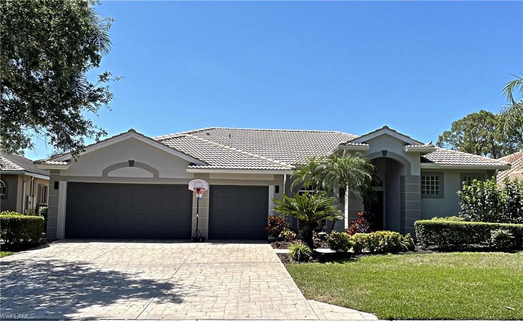 9230 Cedar Creek DR BONITA SPRINGS, FL 34135