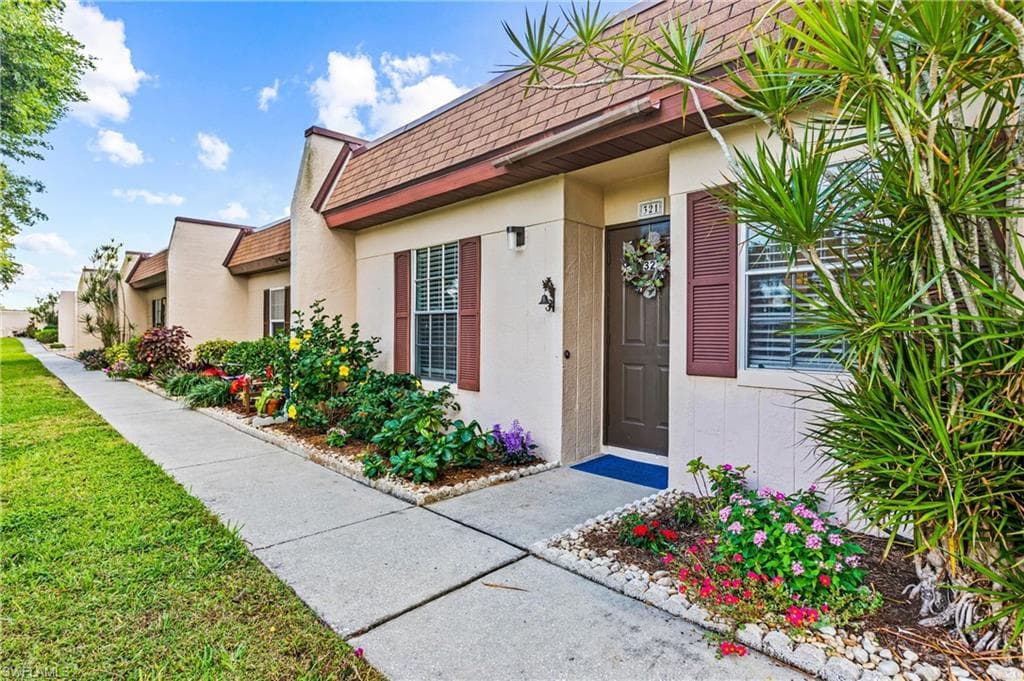 6300 S Pointe BLVD 321 FORT MYERS, FL 33919