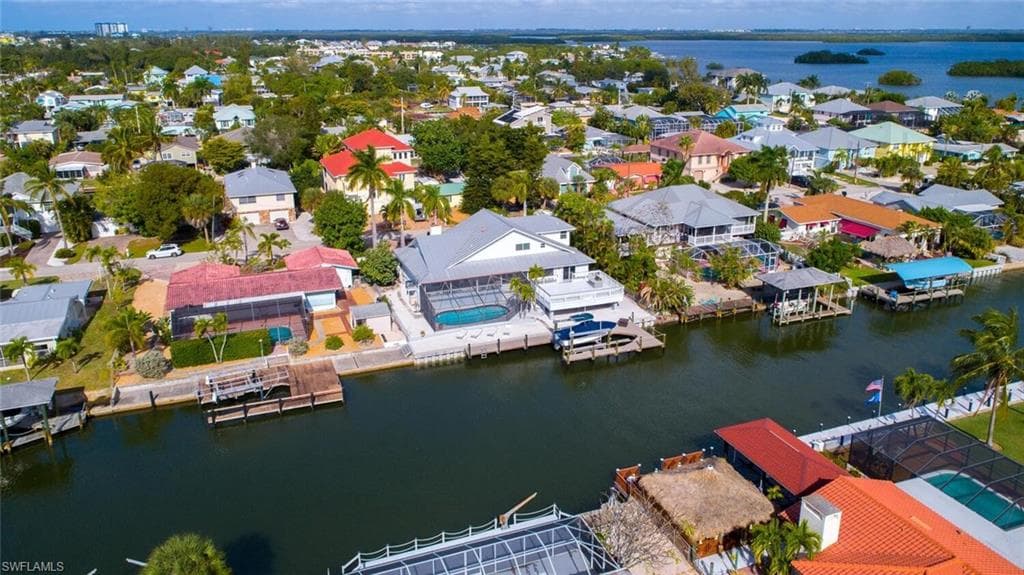 172 Egret ST FORT MYERS BEACH, FL 33931