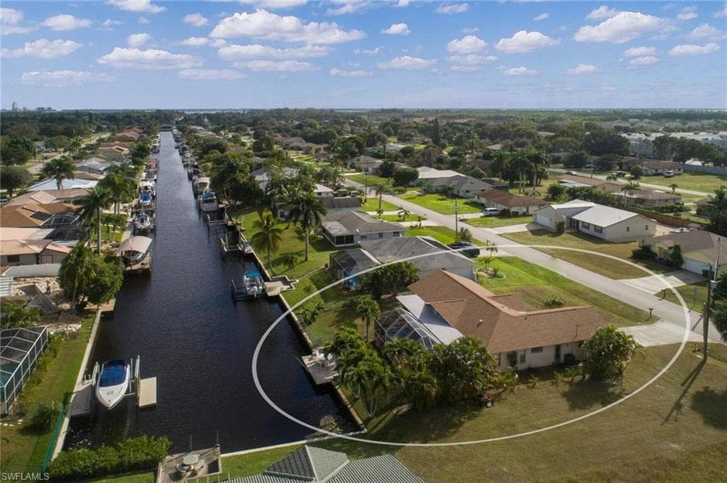 1623 SE 16th ST CAPE CORAL, FL 33990