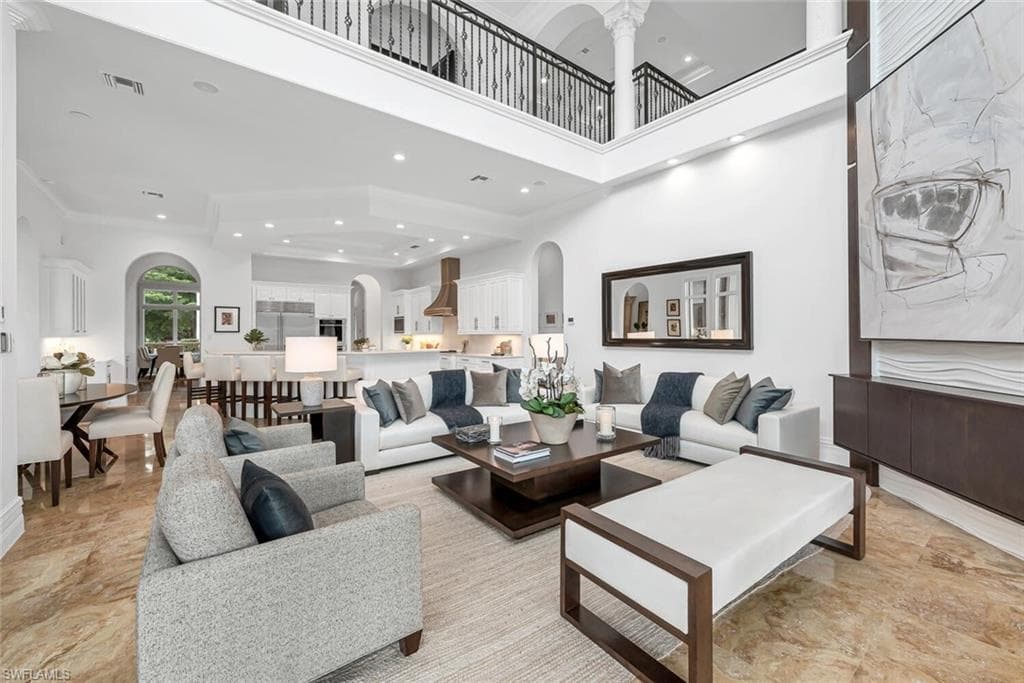 1610 Chinaberry WAY NAPLES, FL 34105