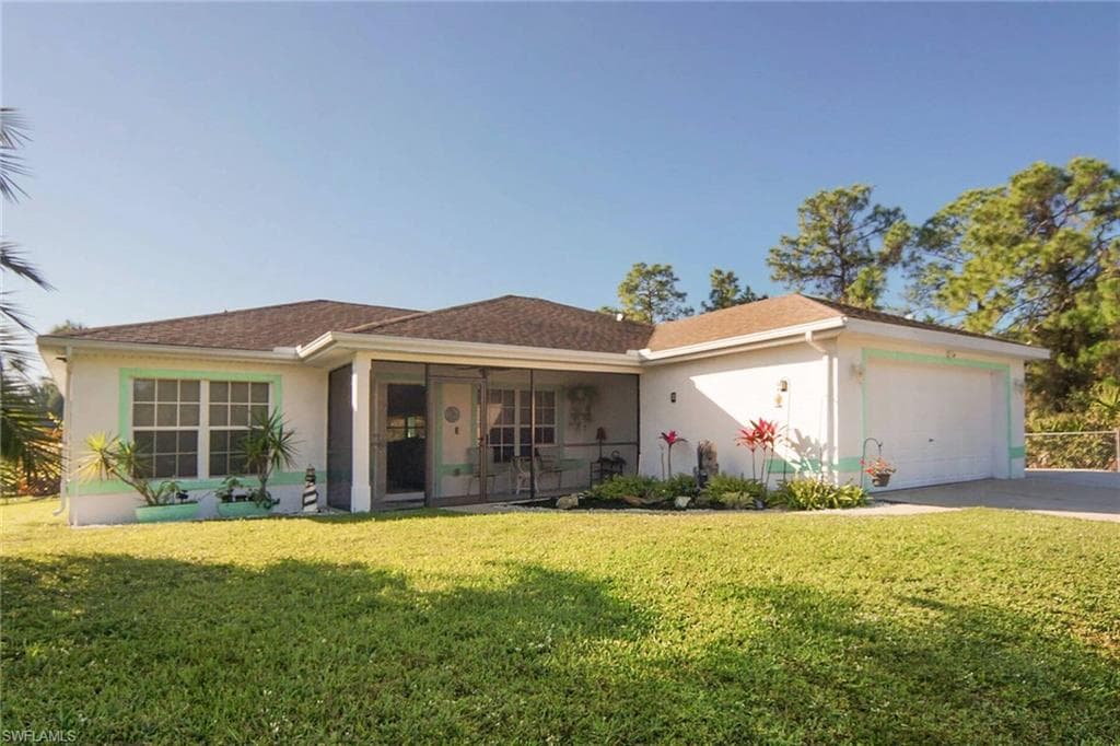 1026 Alcalde ST E LEHIGH ACRES, FL 33974