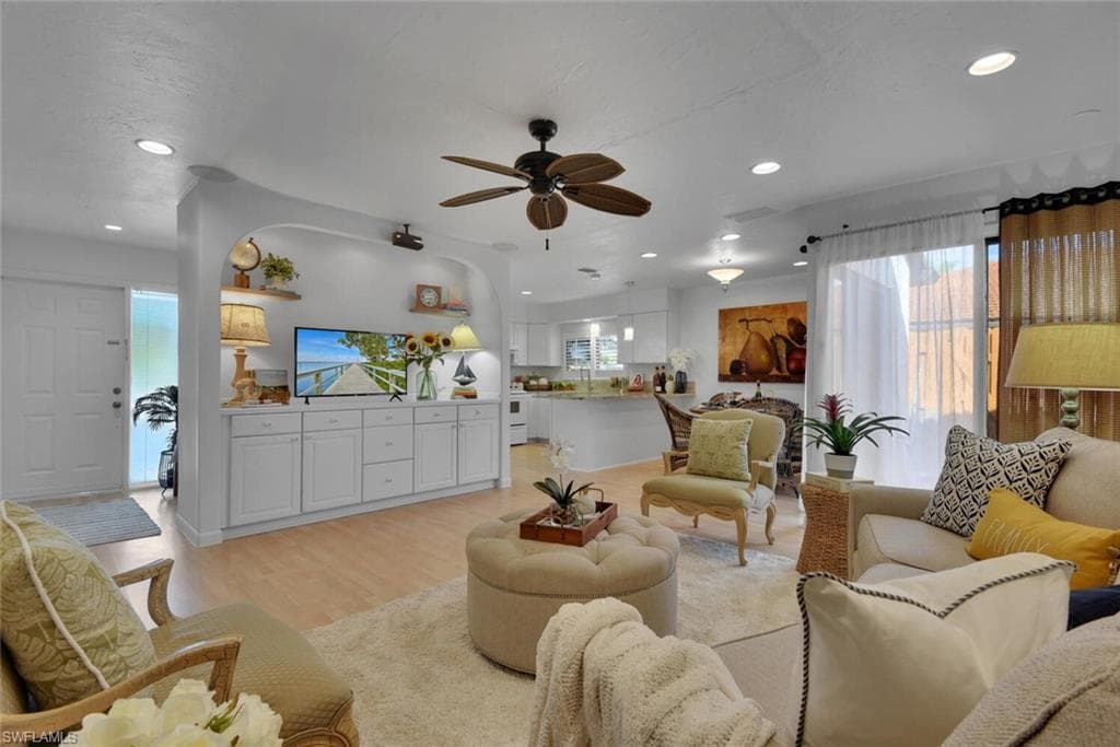 1412 Park Shore CIR 1 FORT MYERS, FL 33901