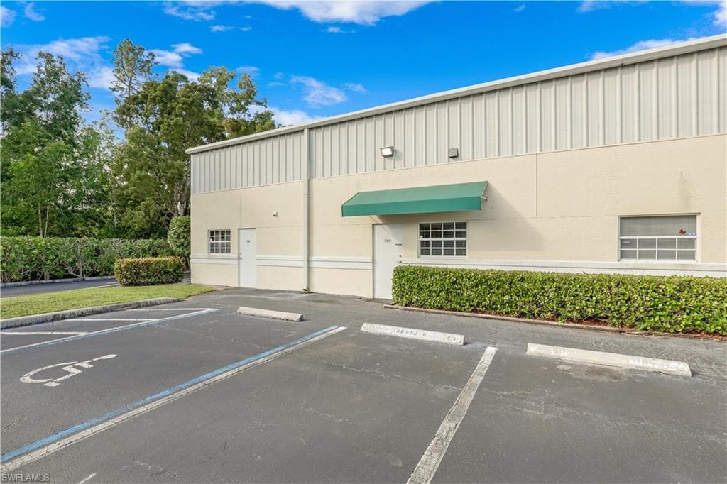 4776 Radio RD 707 NAPLES, FL 34104
