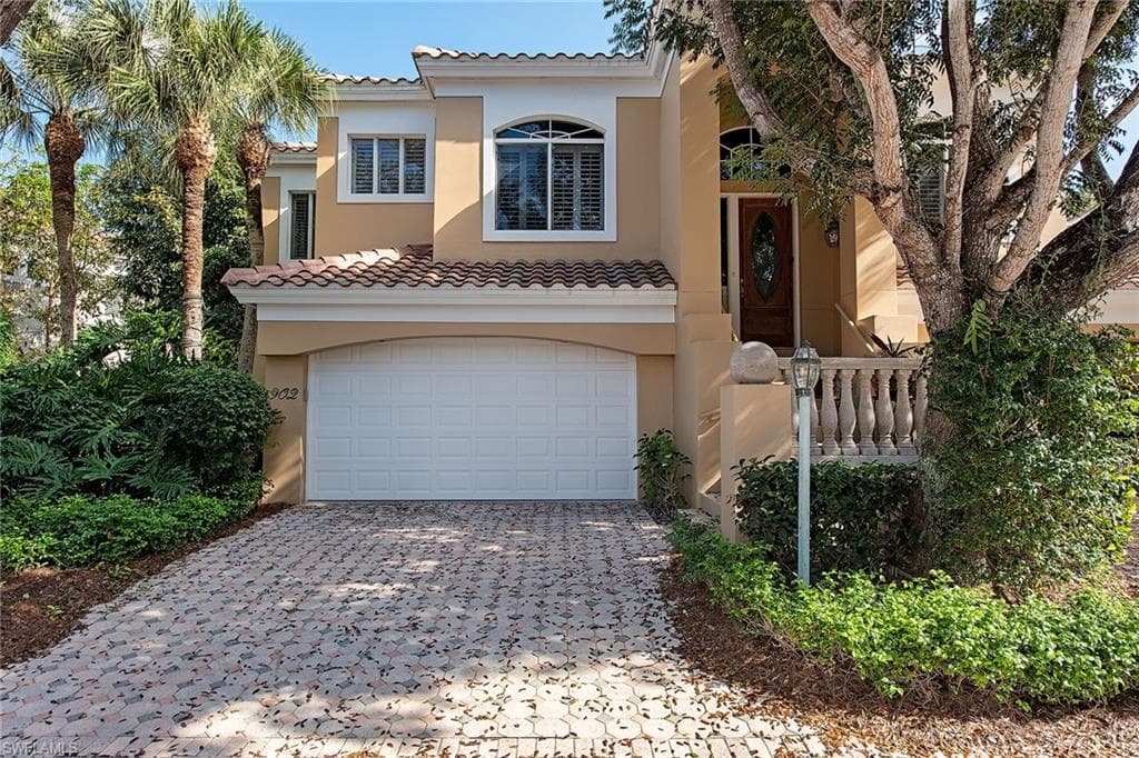 635 Via Mezner 9-902 NAPLES, FL 34108
