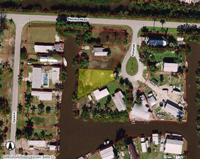 9 Pelican DR EVERGLADES CITY, FL 34139