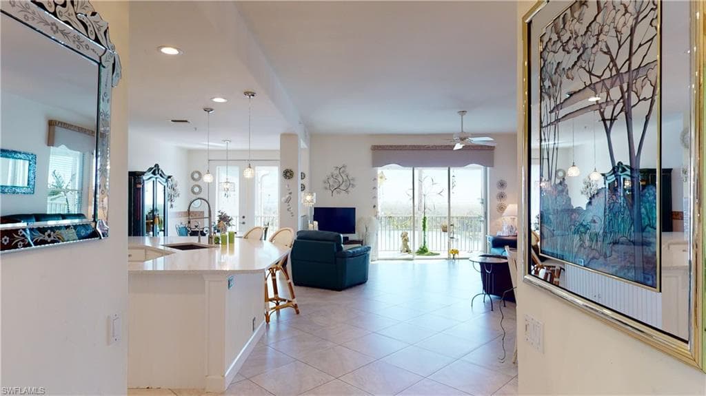 9101 Southmont CV 405 FORT MYERS, FL 33908