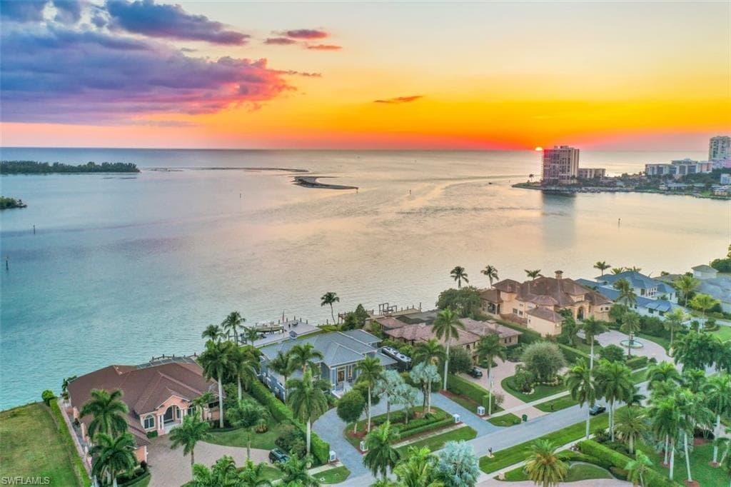 1461 Caxambas CT MARCO ISLAND, FL 34145