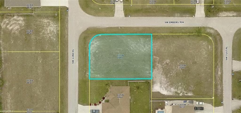 17 SW 22nd AVE CAPE CORAL, FL 33991