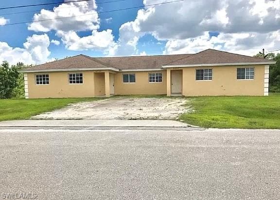 5225 25th ST SW LEHIGH ACRES, FL 33973