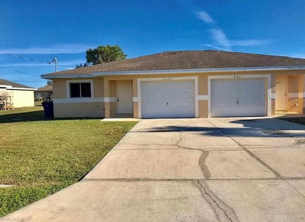 2409 Paul AVE S LEHIGH ACRES, FL 33973